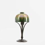 Louis Comfort Tiffany (New York 1848 - 1933), Tiffany studios. A Table Lamp with Favrile Shade. - photo 1