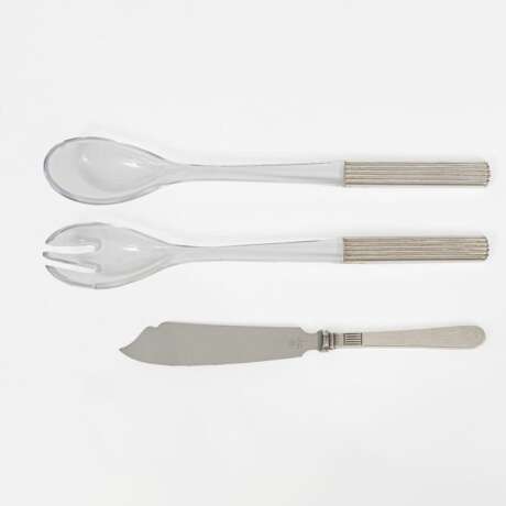 Georg Jensen (Kopenhagen 1866 - Hellerup/Kopenhagen 1935). A Three-Part Serving Cutlery 'Bernadotte'. - photo 1