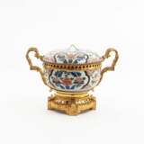 An Imari Centrepiece with Ormolu Mount. - photo 1