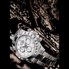 ROLEX. A STAINLESS STEEL AUTOMATIC CHRONOGRAPH WRISTWATCH WITH BRACELET