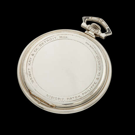 PATEK PHILIPPE. AN 18K WHITE GOLD OPEN FACE POCKET WATCH WITH “ART DECO” ENGRAVINGS - photo 3