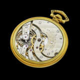 PATEK PHILIPPE. AN 18K GOLD POCKET WATCH WITH TWO TONE DIAL AND BREGUET NUMERALS - Foto 3