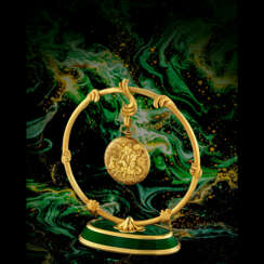 PATEK PHILIPPE. A UNIQUE AND EXCEPTIONAL 18K GOLD POCKET WATCH WITH DIPTYCH ENGRAVING DEPICTING ‘THE TRIUMPH OF NEPTUNE’, MATCHING GOLD AND MALACHITE STAND AND SPECIAL-MADE BOX