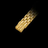 PATEK PHILIPPE. A RARE 18K GOLD, DIAMOND AND BAGUETTE-CUT EMERALD-SET WRISTWATCH WITH BRACELET - photo 3