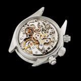 ROLEX. A RARE AND ATTRACTIVE STAINLESS STEEL CHRONOGRAPH WRISTWATCH WITH “SIGMA” DIAL AND BRACELET - Foto 3