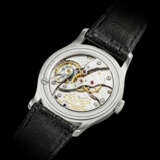 PATEK PHILIPPE. A RARE AND ATTRACTIVE 18K WHITE GOLD WRISTWATCH WITH SWEEP CENTRE SECONDS - photo 3