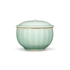 A LONGQUAN CELADON BOWL AND A COVER