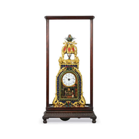 AN IMPERIAL INSCRIBED GILT-BRONZE ENAMEL, PASTE-INSET, QUARTER-STRIKING, MUSICAL AND AUTOMATON ‘ACROBAT’ CLOCK - фото 1