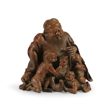 A FINELY CARVED LARGE BAMBOO `ZHONG KUI AND DEMONS` GROUP - фото 1