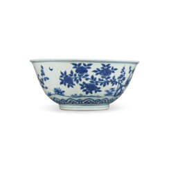A FINE AND VERY RARE LARGE BLUE AND WHITE BOWL