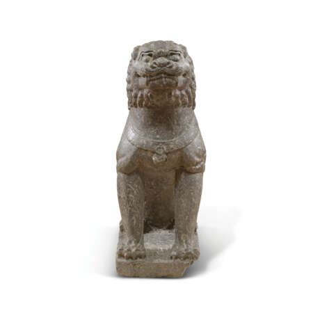 A LARGE LIMESTONE CARVING OF A SEATED LION - фото 3