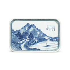 A RARE LARGE INSCRIBED BLUE AND WHITE RECTANGULAR TRAY