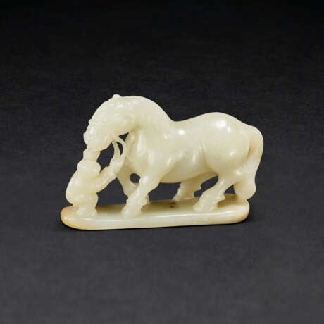 A WHITE JADE ‘HORSE AND GROOM’ GROUP - photo 1