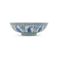 A BLUE AND WHITE &#39;EIGHT DAOIST IMMORTALS&#39; SHALLOW BOWL