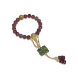 A HARD STONE ROSARY BRACELET - фото 1