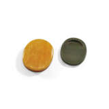 AN OVAL SONGHUA INK STONE AND ‘BUTTER STONE’ BOX AND COVER - Foto 1