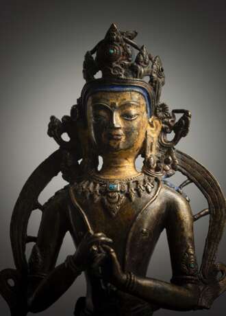 Torso des Adibuddha auf einem Metall-Sockel - фото 4