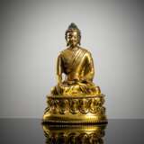 Feuervergoldete Bronze des Buddha Shakyamuni auf einem Lotus - photo 1