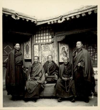 Album mit 97 S-W-Fotos überwiegend in Tibet fotografiert - фото 11