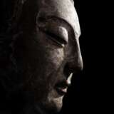 Ungewöhnlicher und seltener Terracotta-Kopf des Buddha mit Resten von Fassung - Foto 5