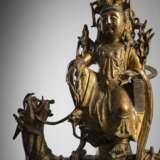 Große und seltene Bronze eines Bodhisattva auf einem Fabeltier - Foto 4