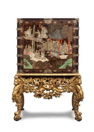 Feines und seltenes Koromandel-Lack-Kabinett auf vergoldetem Holzstand - photo 3
