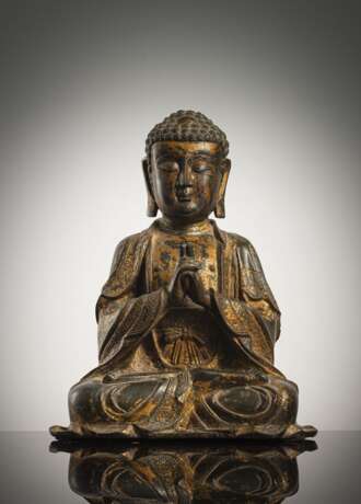 Bronze des Buddha Shakyamuni mit Resten von Vergoldung - photo 1