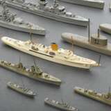 66 Wiking-Schiffsmodelle, z.T. in Originalschachtel, bestehend aus: 15 Modellboote (3x "Gneisenau Scharnhorst", 2x "K. Kreutzer", "Wilhelm Gustloff", "Leipzig", "Tsingtau&quot… - photo 8