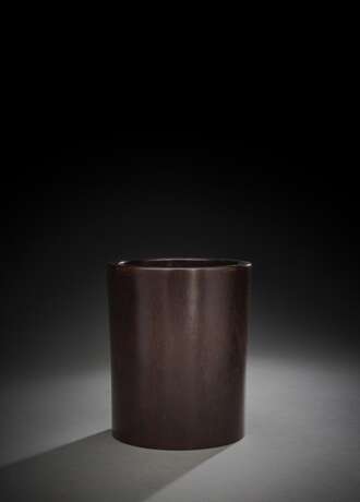 Feiner zylindrischer Pinselbecher aus Zitan - фото 4