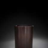 Feiner zylindrischer Pinselbecher aus Zitan - Foto 4