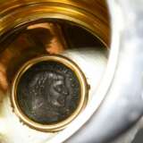 Bulgari Gefäß mit seitlicher, Ebenholz belegter Handhabe und antiker Münze im Boden, sign., Silber 925 innen vergoldet, 151g, H. 7cm - photo 6