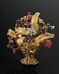 Feine Gelbgold 750 Blumenkorb Nadel mit Saphiren, Rubinen und Brillanten (zus.ca. 0.90ct/P1-2/W; 3x cognacfarben), Saphiren und Rubinen, 22g, 4,8x4,6cm