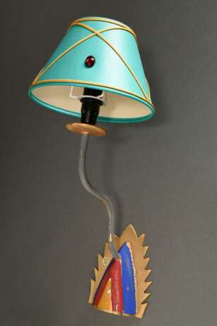 Casenove, Pierre (*1943) "Jaume Petit" Wandlampe, Metallguss farbig bemalt, für Elektrifizierung vorbereitet, H. 41cm, L. 27cm - photo 1