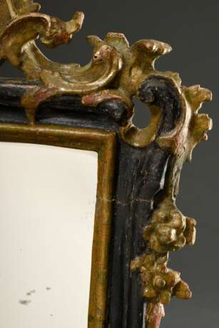 Kleiner Rokoko Altarspiegel mit geschnitztem Rahmen, schwarz-gold gefasst, 18.Jh., altes Spiegelglas, 34x37,5cm, rest., diverse Fehlstellen - фото 4