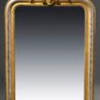 Französischer Kaminspiegel mit versilbertem und vergoldetem Wulstrahmen in schlichter Form mit mittiger Ornamentdekoration, Ende 19.Jh., 129x83cm - Аукционные цены