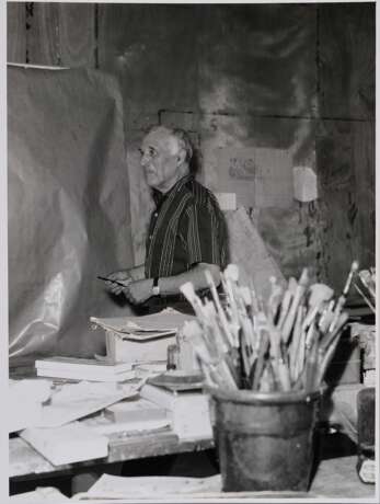 4 Bulanda, Ivo (1932-2016) "Marc Chagall in seinem Atelier in St. Paul de Vence", Fotografien, verso gestempelt, je 40,5x30,8cm, z.T. Defekte - photo 4