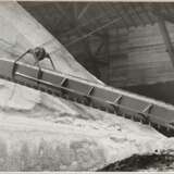 31 Renger-Patzsch, Albert (1897-1966) "Beton- und Brückenbau", Fotografien, verso gestempelt, 14x ca. 24x16,5cm/ 17x ca. 16,5x24cm, Alters- und Lagerspuren - фото 19