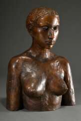 Augustin, Edgar (1936-1996) „Weibliche Büste“ 1971, verso sign./dat., Bronze bräunlich patiniert, Guss: Barth Rinteln, 49x36x23cm