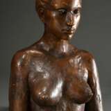 Augustin, Edgar (1936-1996) „Weibliche Büste“ 1971, verso sign./dat., Bronze bräunlich patiniert, Guss: Barth Rinteln, 49x36x23cm - фото 1
