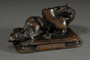 Aigon, Antonin (1837-1885) &quot;Zwei Ratten mit Ei&quot; 1869, Bronze, vorne bez.: &quot;Les Deux Rats &amp; L'oeuf Fab de LaFontaine&quot;, sign./dat., 14x8x8,5cm, Gebrauchsspuren
