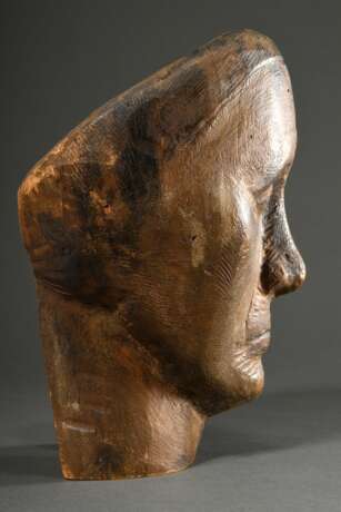 Großer geschnitzter Kopf „Alte Frau“, Holz mit Resten von farbiger Fassung, um 1920, 28x20x18cm, leichte Altersspuren - photo 6