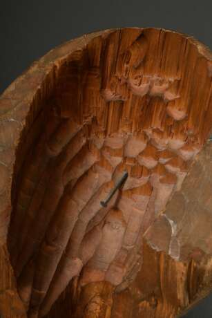 Großer geschnitzter Kopf „Alte Frau“, Holz mit Resten von farbiger Fassung, um 1920, 28x20x18cm, leichte Altersspuren - Foto 7