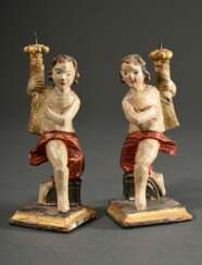 Paar kleine Leuchter-Engel in barocker Façon, Holz geschnitzt und bemalt, Südtirol oder Norditalien 19.Jh., H. 12cm, Farbverluste