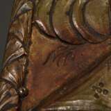 Russische Ikone mit getriebenem und graviertem Messing Oklad "Muttergottes" von zwei Engeln flankiert, Kreidegrund/Eitempera auf Holz, 19.Jh., 19,4x14,3cm - Foto 4