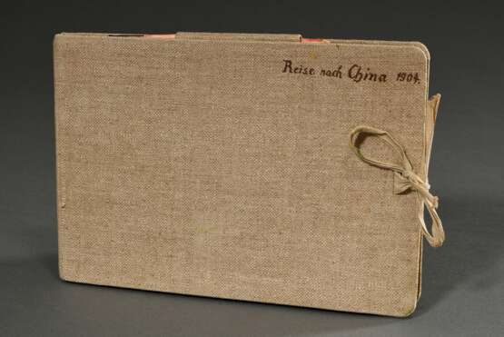 Album "Reise nach China 1904", Gouache/Aquarell/Bleistift, 37 Blätter mit Ansichten von Spanien bis China, je bez., z.T. eingeklebt, mit Federkiel, BM ca. 5x11,4-14,5x22,5cm (15,5x23,3cm), kleine Defekte - Foto 2