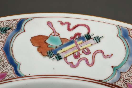 Großer Chine de Command Teller mit floraler Familie Rose Malerei, Qianlong Dynastie, China 18.Jh., Ø 36cm, Rand min. best. - photo 7