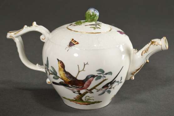 21 Teile Meissen Service mit polychromer „Vogel und Insekten“ Malerei auf Ozier Relief, um 1750, bestehend aus: 1 Kaffeekanne (H. 25cm, o. Rand rest.), 1 Teekanne (H. 12cm, Tülle rest.), 1 Mokkakanne (H. 16,5cm), 1 Teedo… - фото 20