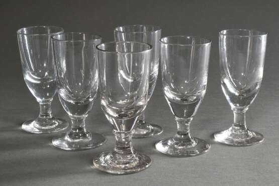 6 Rustikale Gläser in schlichter Façon, H. 15-15,5cm, Ø 7cm, min. best. - Foto 1