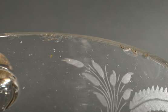 Biedermeier Glas Deckelhumpen mit floralem Schliff und Kartusche "Zum Andenken" auf tonnenförmigem in die Form geblasenen Korpus, Mitte 19.Jh., H. 21,2cm, min. berieben, best. - Foto 8