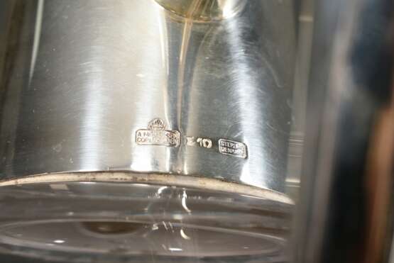 Dänische Glas Schankkanne in schlichter Kugelform mit Silber 925 Montierung, MZ: A. Michelsen, Kopenhagen, H. 17cm - photo 4